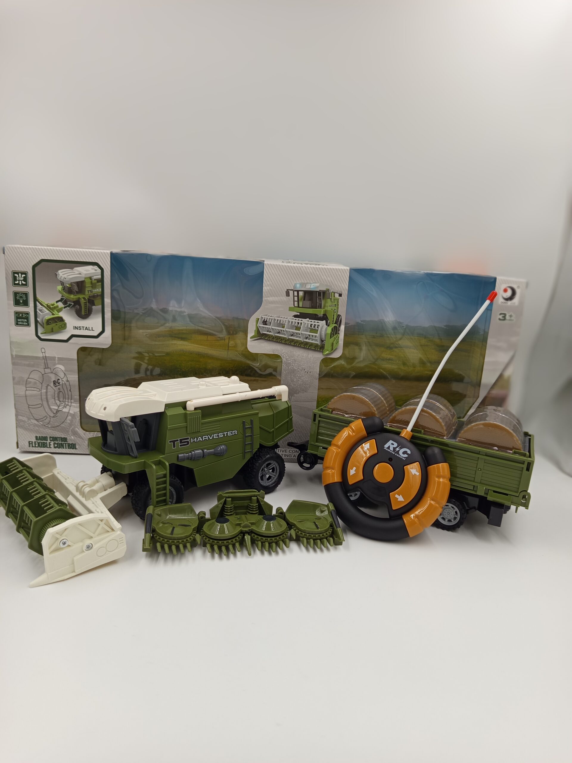 Kombajn na Pilota RC T5 Harvester z Przyczepą, Belami i 2 Hederami — Zboże i Kukurydza - Raj47 - obrazek 2
